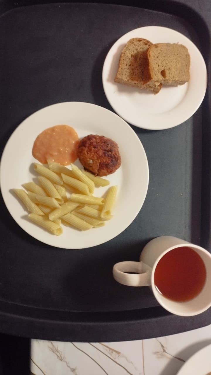 тегін ыстық тамақпен қамтылған оқушылардың тамақтануы